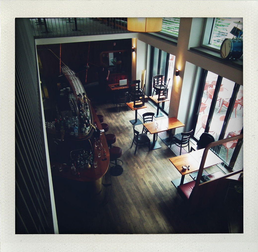 Becquerels – Shootenanny!